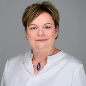 Dr. Rétvári Beáta